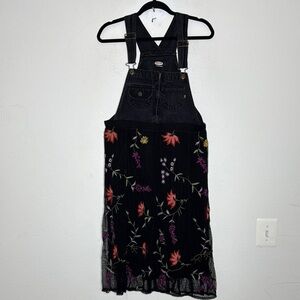 Gothic Jordache jumper with fishnet embroidered skirt retro size medium